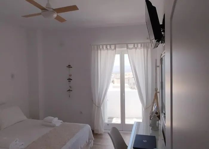 Naxian Purity Feriehus Glinado Naxos